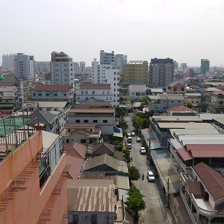 Tan Tower Hotel Phnom Penh Bagian luar foto