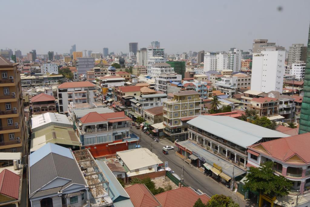 Tan Tower Hotel Phnom Penh Bagian luar foto