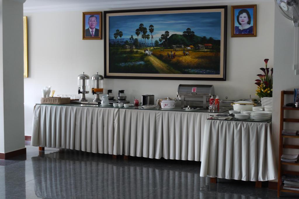 Tan Tower Hotel Phnom Penh Bagian luar foto