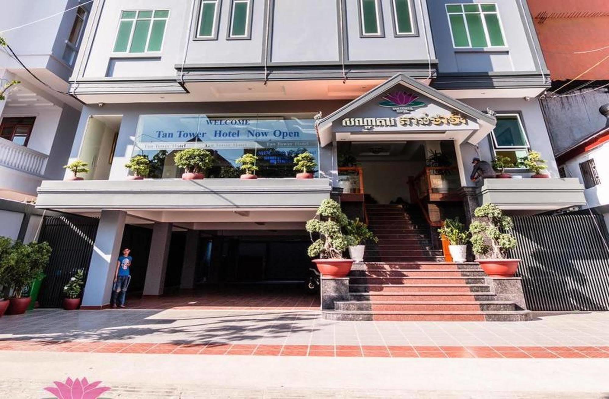 Tan Tower Hotel Phnom Penh Bagian luar foto